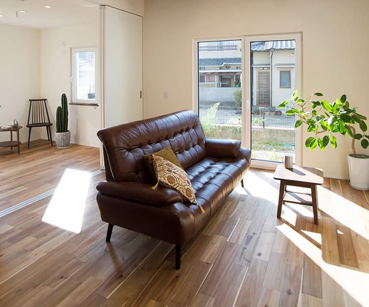 床暖房で後悔した例をご紹介!床暖房なしでも暖かくする方法とは