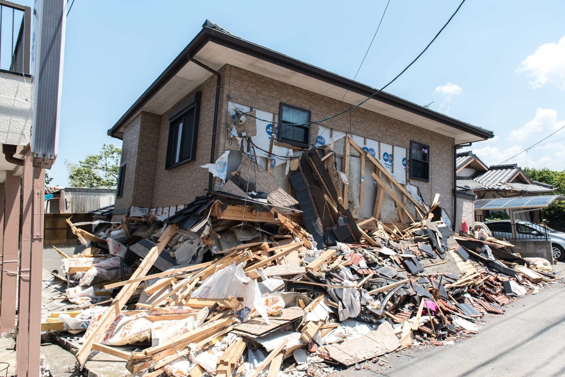 シロアリ対策予防工法のデメリットを比較!緑の柱はもう古い?【新築を建てる人必見】