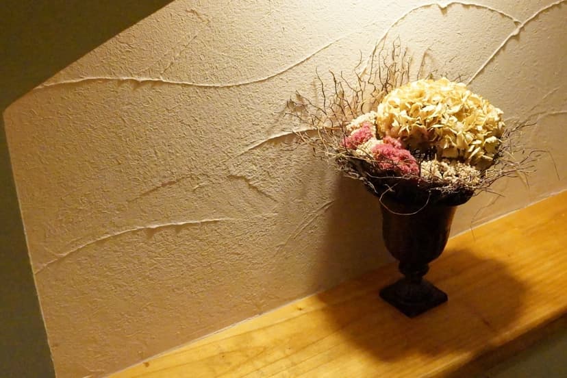 しっくい壁の汚れ落とし&補修方法を徹底解説